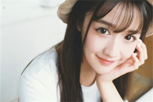 The most fashionable shopping district in Night Shanghai satisfies your taste in fashion!